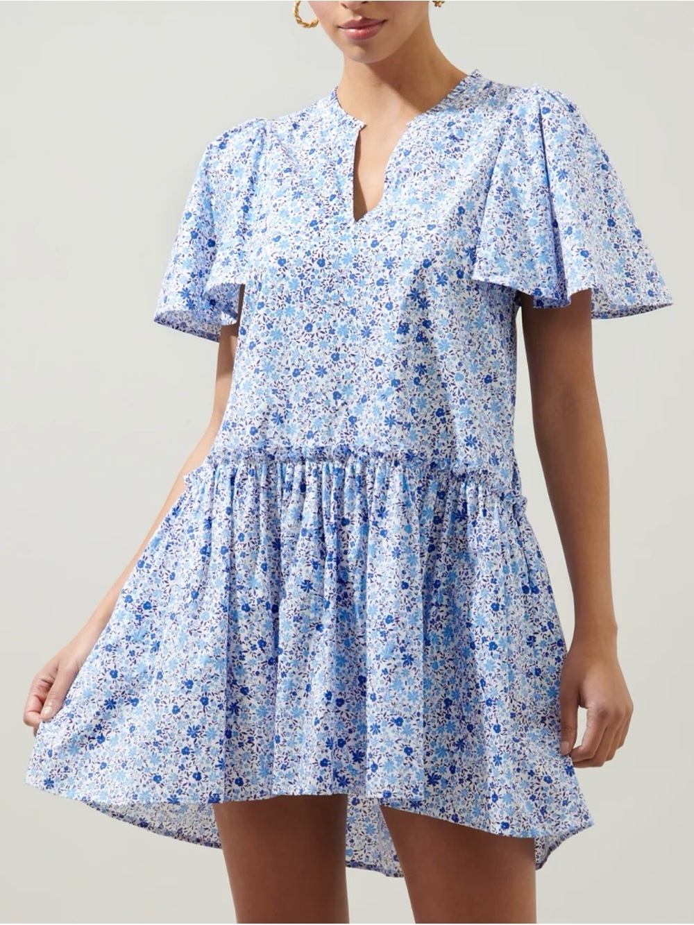 Sugarlips Blue and White Floral High-Low V-Neck Dress - Picture 5 of 6